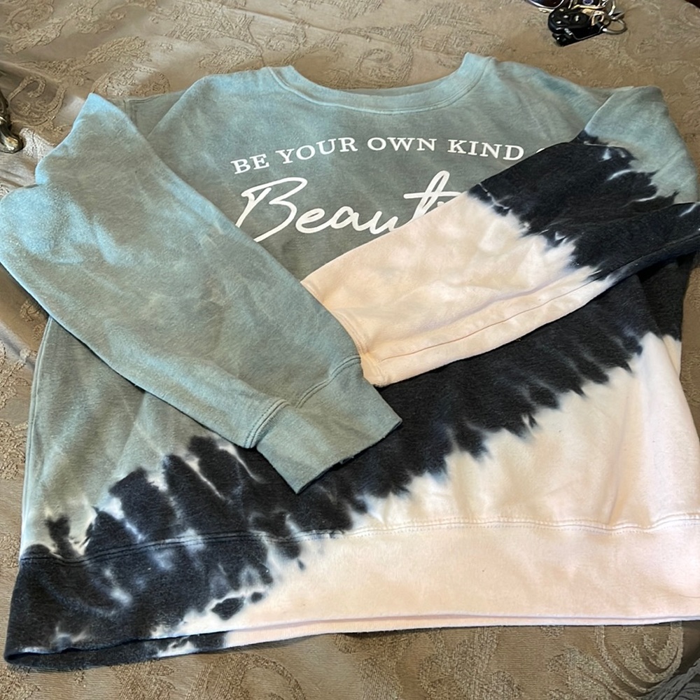 Used sweater shirt size M by awake